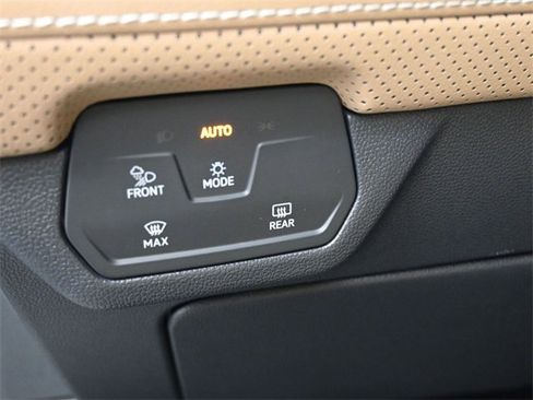 New 2026 Volkswagen Atlas Cross Sport SE image 21