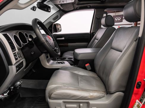 Used 2010 Toyota Tundra Platinum image 4