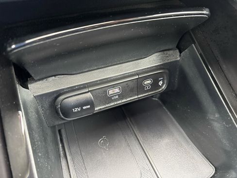 Used 2025 Kia Telluride S image 28