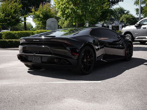 Used 2015 Lamborghini Huracan LP 610-4 AWD/4WD image 10