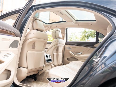 Used 2019 Mercedes-Benz S 560 Sedan image 20