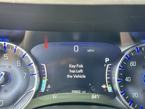 Used 2022 Chrysler Pacifica Touring-L AWD/4WD image 12