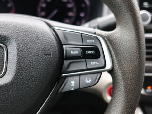 Used 2018 Honda Accord LX image 15