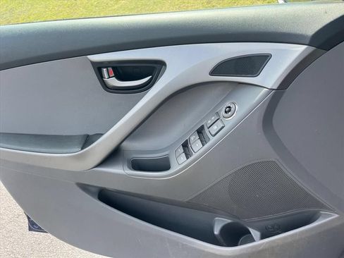 Used 2013 Hyundai Elantra GLS FWD image 21