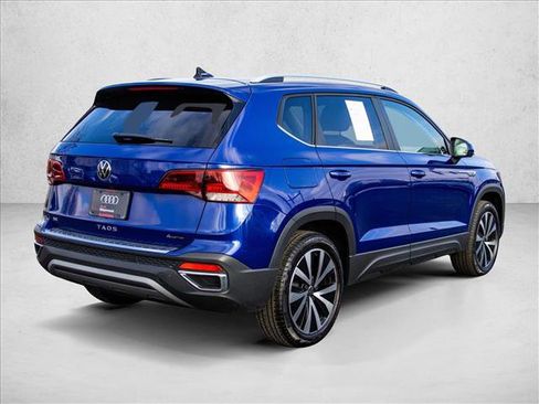 Used 2022 Volkswagen Taos SE image 5