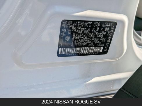 Used 2024 Nissan Rogue SV w/ SV Premium Package FWD image 26