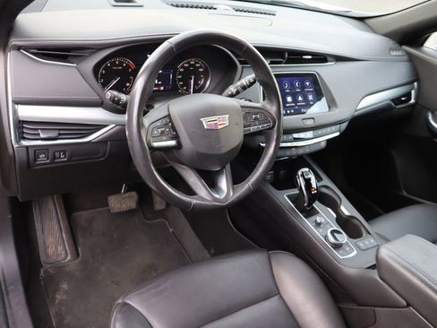 Used 2023 Cadillac XT4 Premium Luxury w/ Enhanced Visibility Package image 5