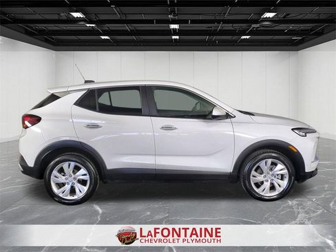 Used 2024 Buick Encore GX Preferred w/ Comfort Package image 9