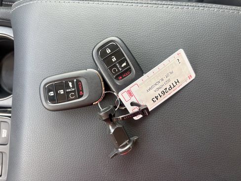 Used 2023 Honda Pilot EX-L image 35