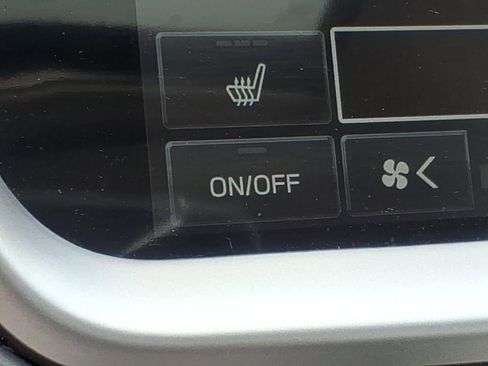 Used 2025 Subaru Outback Limited image 21