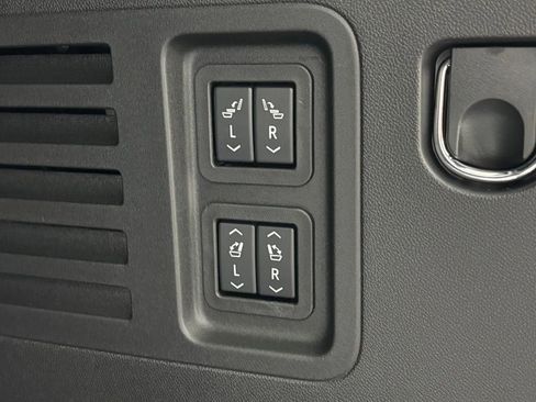 New 2026 Buick Enclave Sport Touring w/ Power Package image 12