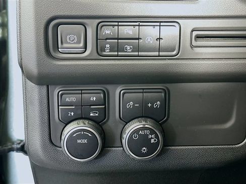 Used 2023 Chevrolet Tahoe RST w/ Luxury Package AWD/4WD image 11