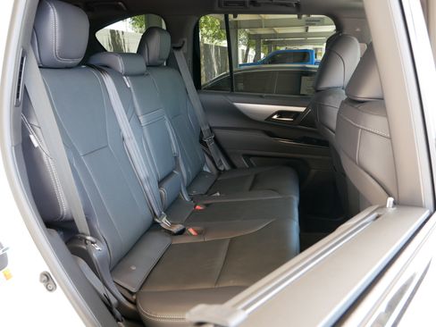 New 2025 Lexus LX 700h F Sport image 10