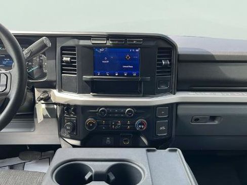 Certified 2024 Ford F250 XLT AWD/4WD image 10