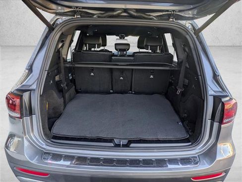 Used 2022 Mercedes-Benz GLB 250 image 6