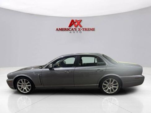 Used 2008 Jaguar XJ8 RWD image 3