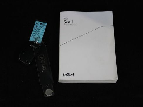 Used 2025 Kia Soul LX FWD image 29
