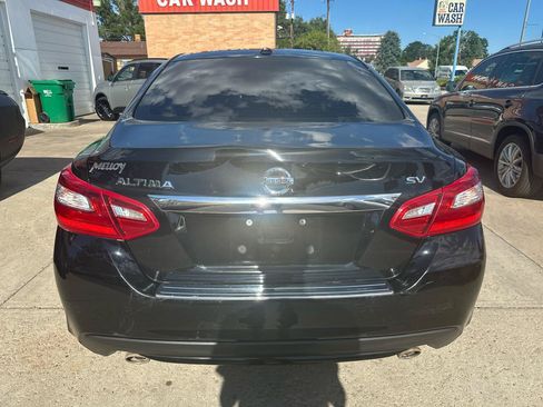 Used 2017 Nissan Altima 2.5 SV FWD image 6