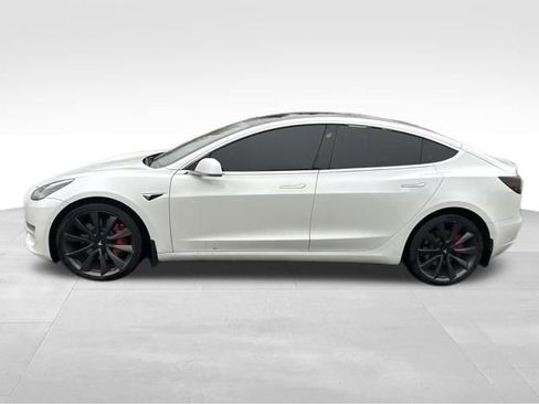 Used 2020 Tesla Model 3 Performance image 8