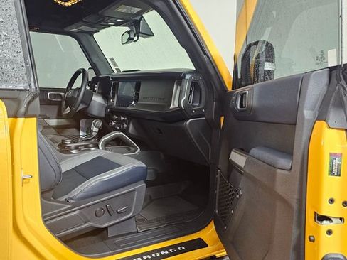 Used 2021 Ford Bronco First Edition image 12