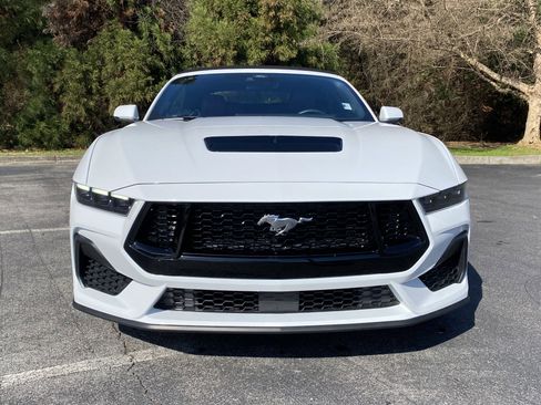 Used 2025 Ford Mustang GT Premium image 3