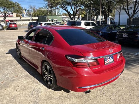 Used 2016 Honda Accord Sport image 4