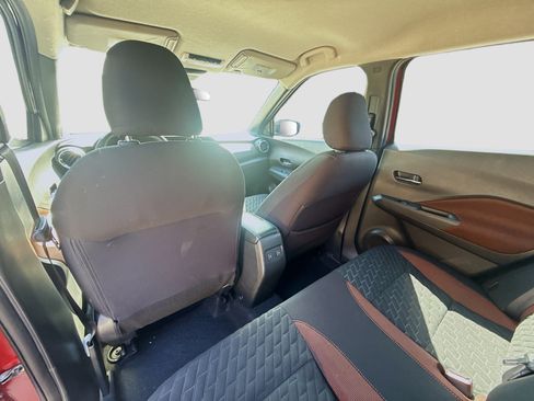 Used 2021 Nissan Kicks SR FWD image 23