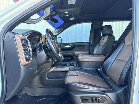 Used 2019 Chevrolet Silverado 1500 High Country w/ Technology Package image 36