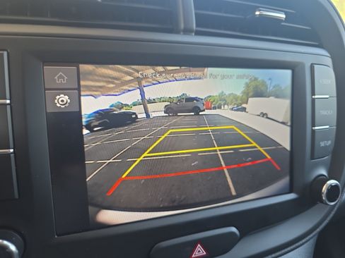 Certified 2025 Kia Soul LX w/ LX Technology Package FWD image 13