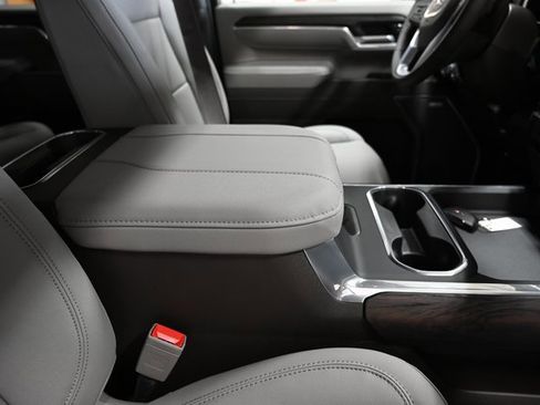 New 2026 GMC Sierra 2500 SLT w/ SLT Premium Package image 22