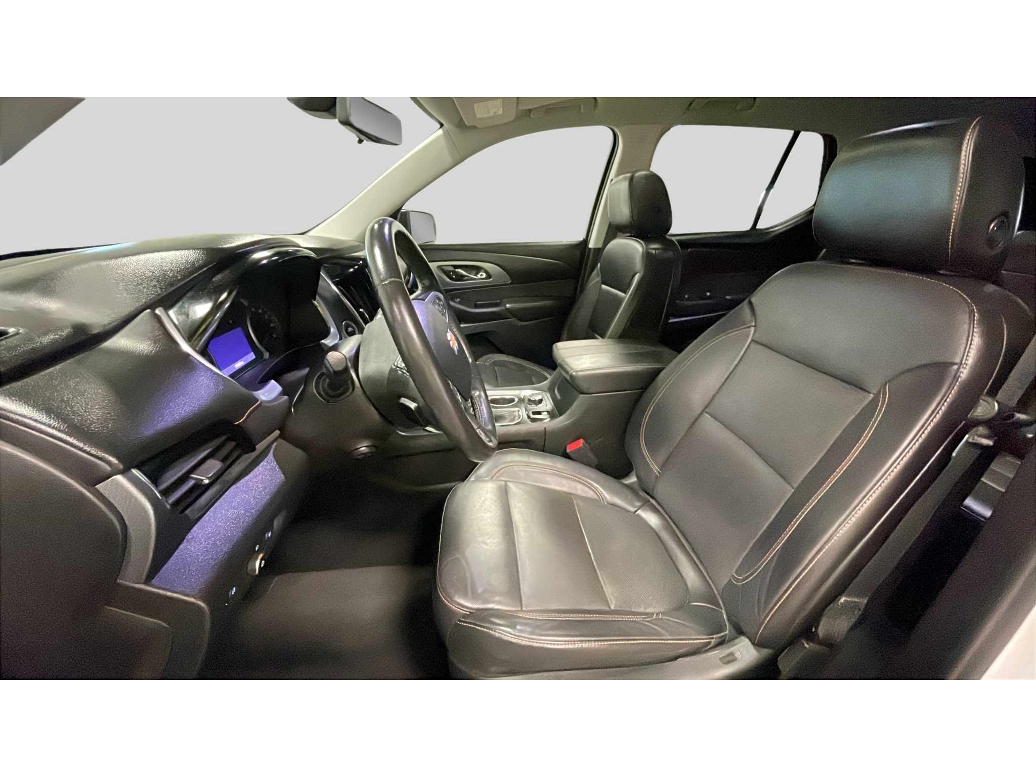 Used 2021 Chevrolet Traverse Premier w/ Redline Edition AWD/4WD image 10