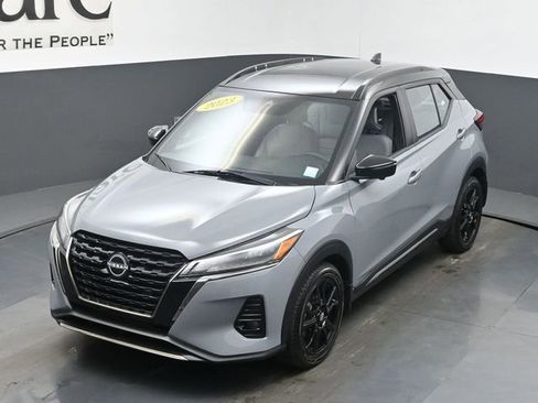 Used 2023 Nissan Kicks SR w/ SR Premium Package FWD image 45