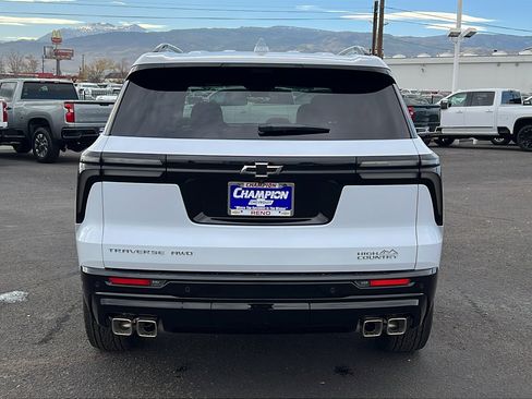 New 2026 Chevrolet Traverse High Country w/ LPO, Floor Liner Package image 6