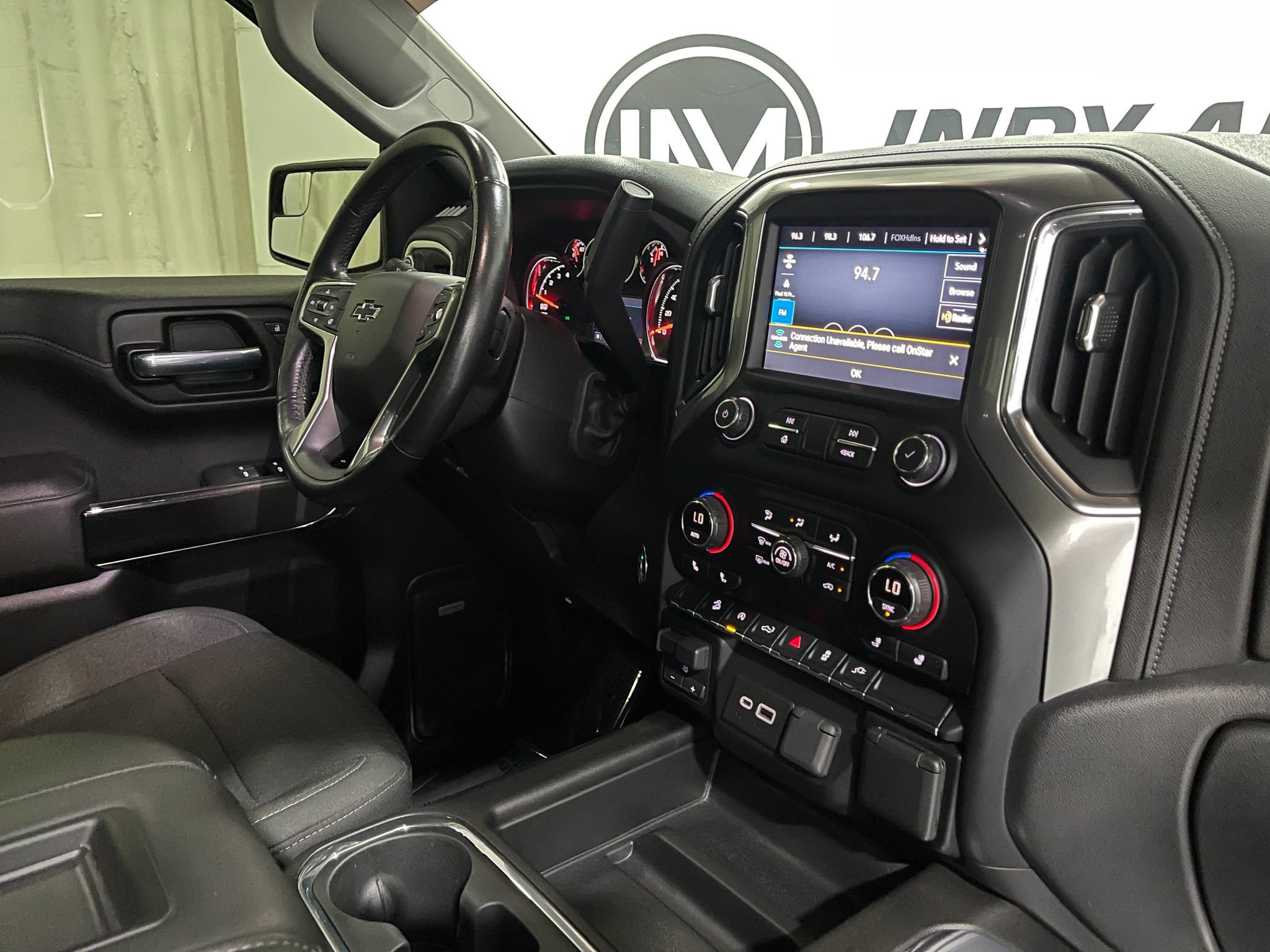Used 2021 Chevrolet Silverado 1500 LT Trail Boss w/ Convenience Package II AWD/4WD image 18