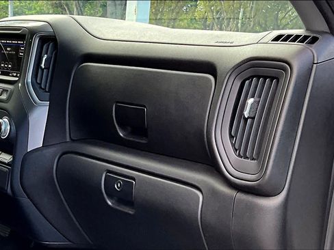 Used 2024 GMC Sierra 1500 Pro w/ Pro Value Package image 18