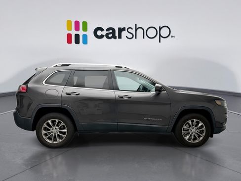Used 2019 Jeep Cherokee Latitude Plus w/ Comfort/Convenience Group AWD/4WD image 6