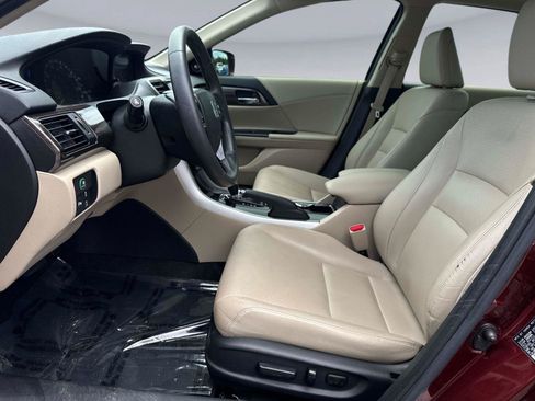 Certified 2017 Honda Accord Touring image 20