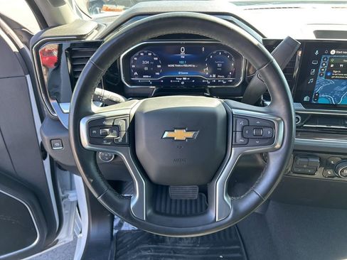 Used 2025 Chevrolet Silverado 2500 LT w/ Convenience Package image 25