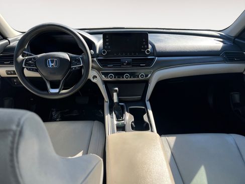 Used 2019 Honda Accord LX image 10
