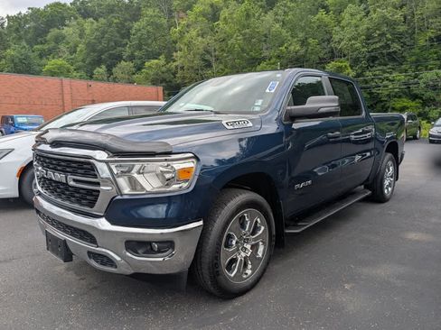 Used 2023 RAM 1500 Big Horn AWD/4WD image 3
