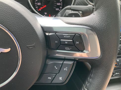 Used 2016 Ford Mustang Coupe RWD image 23