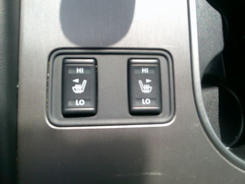 Used 2023 Nissan Murano SV image 22