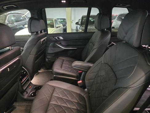 New 2026 BMW X7 xDrive40i w/ Executive Package AWD/4WD image 16
