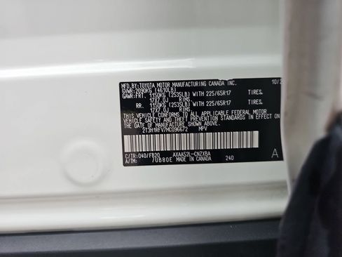 Used 2021 Toyota RAV4 LE FWD image 37