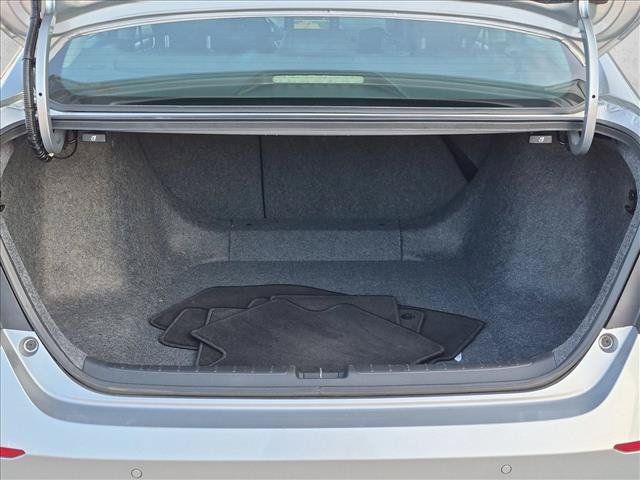 Used 2019 Honda Accord Touring image 6