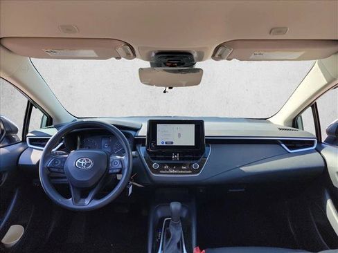 Used 2023 Toyota Corolla LE FWD image 17