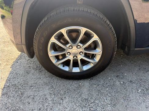 Used 2016 Jeep Grand Cherokee Limited AWD/4WD image 33