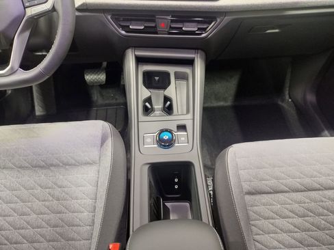 New 2026 Volkswagen Tiguan S FWD image 31
