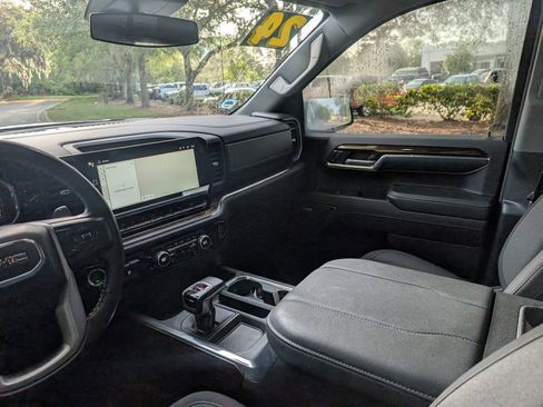 Used 2024 GMC Sierra 1500 Elevation w/ Preferred Package image 15