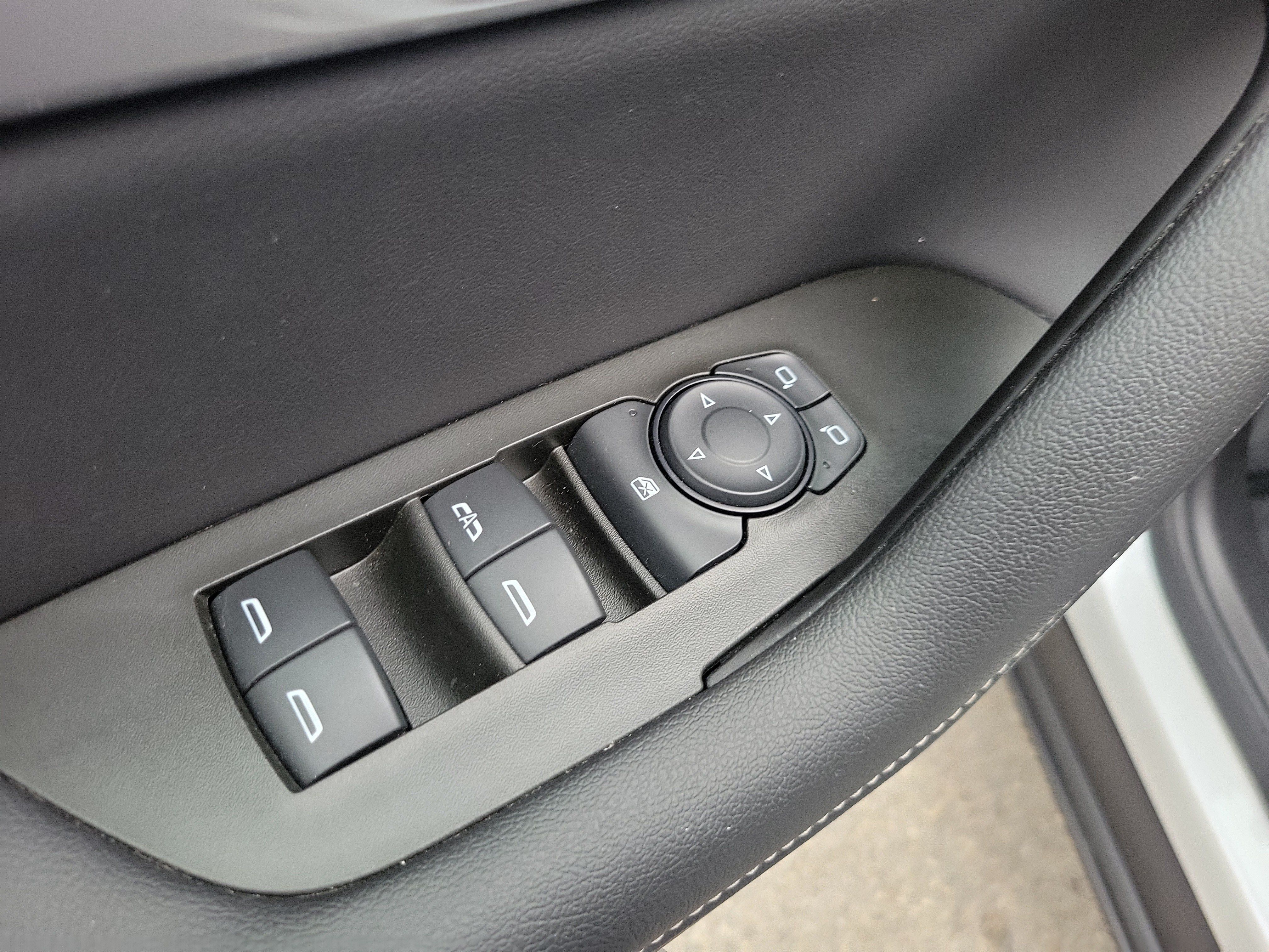 Used 2024 Chevrolet Blazer LT w/ Convenience Package FWD image 23
